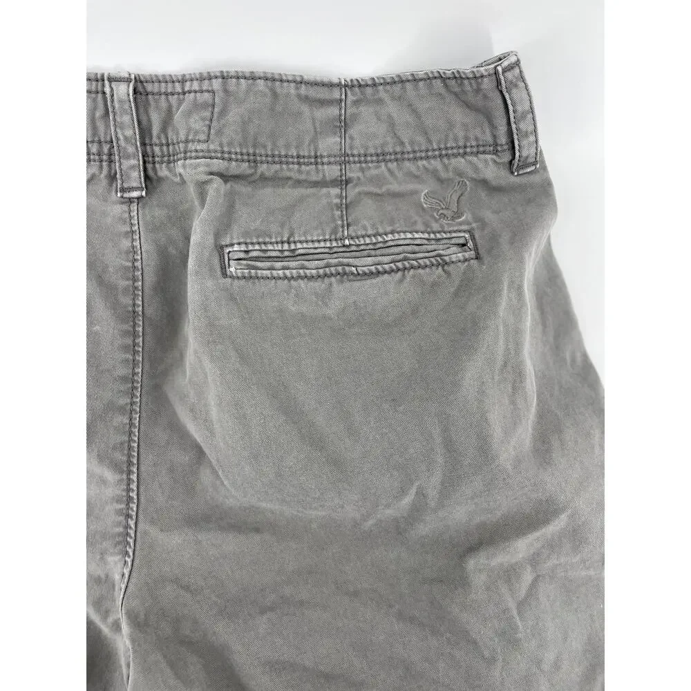 American Eagle Outfitters Prep Chino Shorts Men’s 31 Gray Vacation